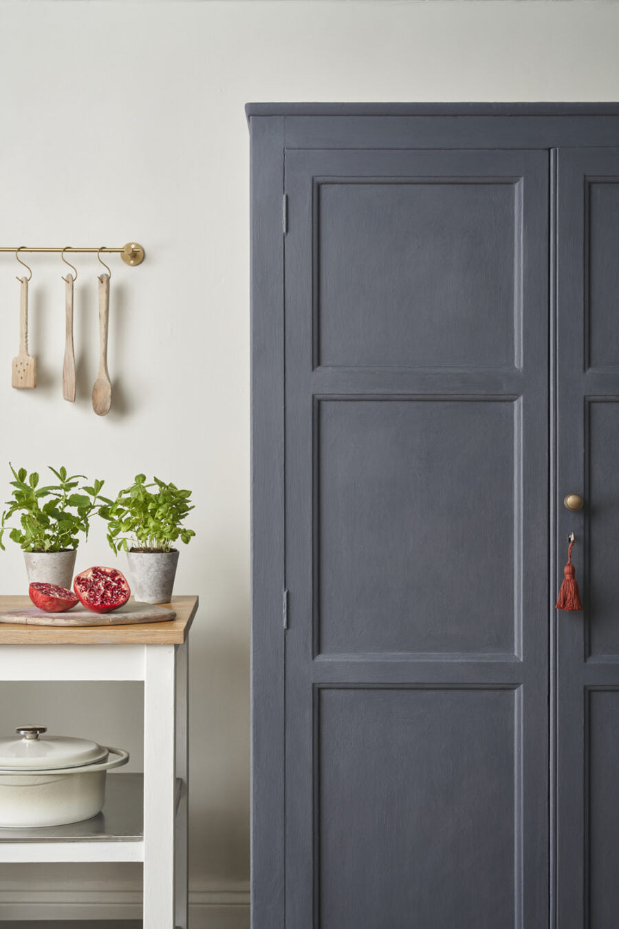 Annie Sloan Chalk Paint® Whistler Grey